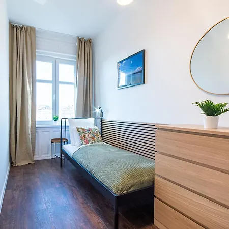 Very - Sunny - Comfy